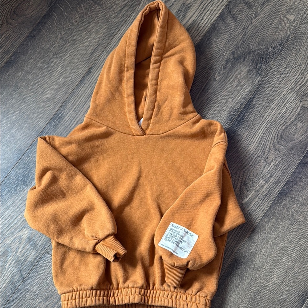 Zara sweatshirt size 6